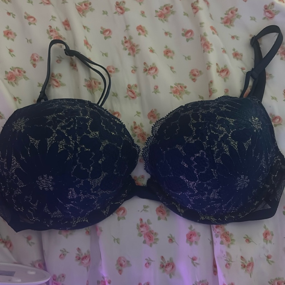 Victoria’s secret elegant lace bra.